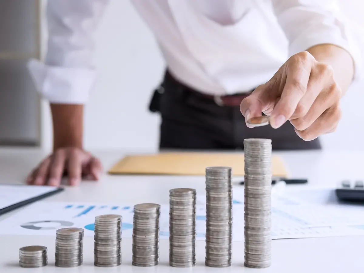 Funding legal service